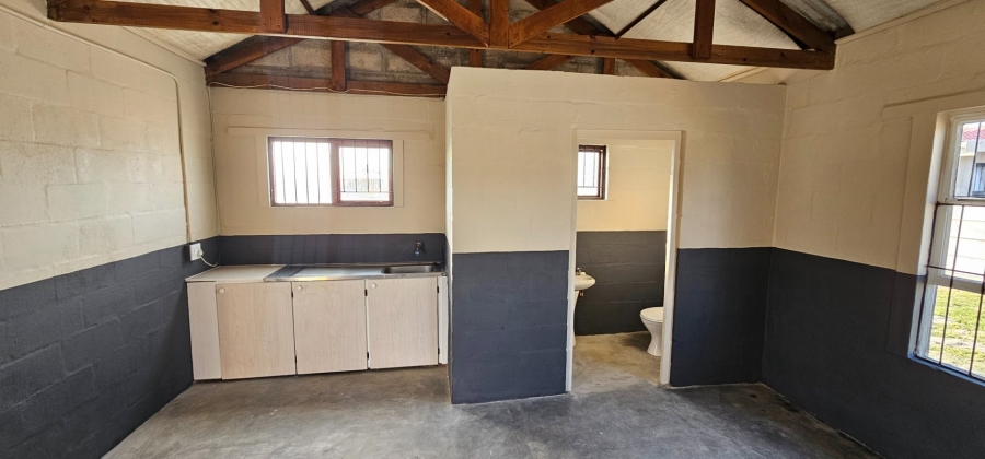 To Let 2 Bedroom Property for Rent in Theronville Western Cape